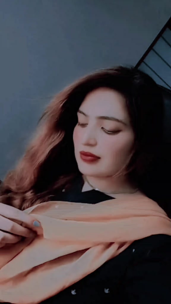 @QÜéèñ BáLöçh✨