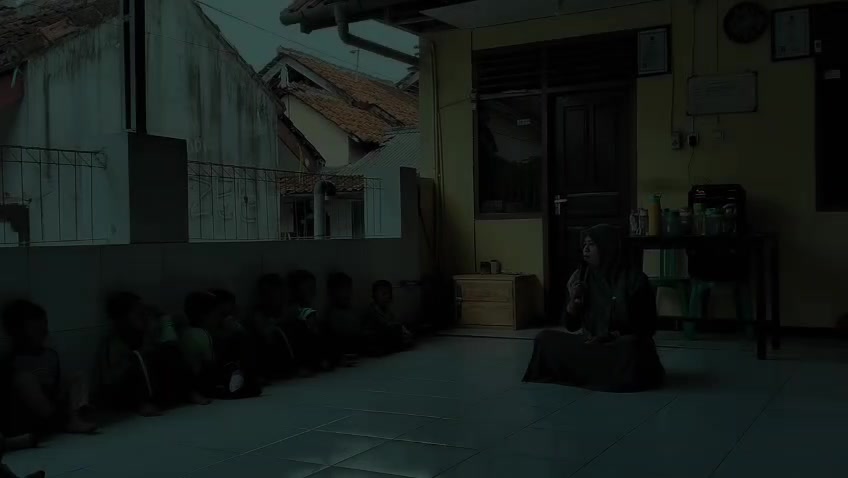 @capricon_