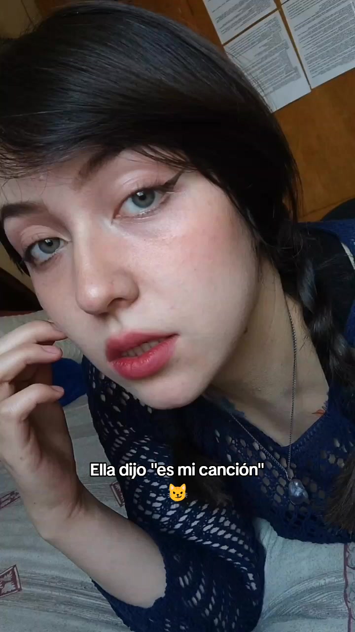 @StrawberryCake🇧🇴