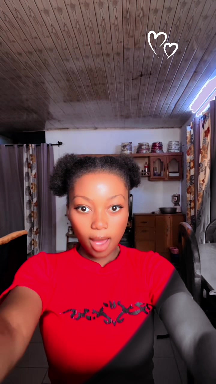 @Erika 🥰🦋❤️