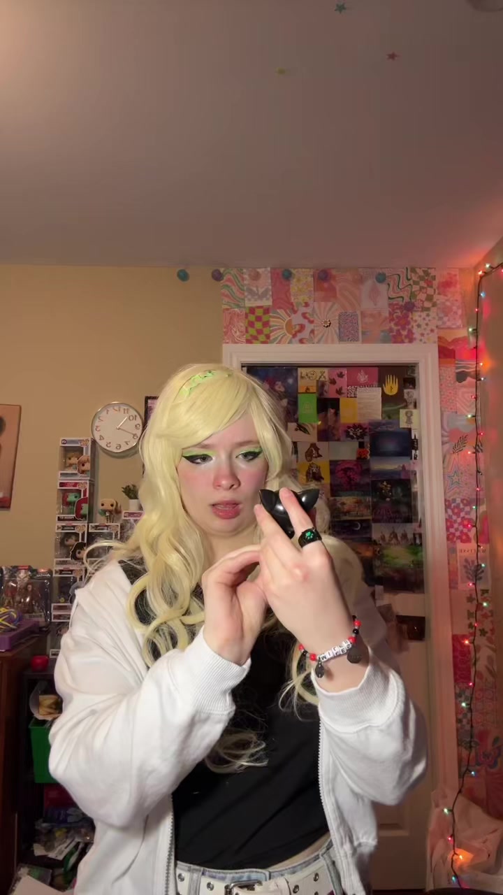 @Anna🐞