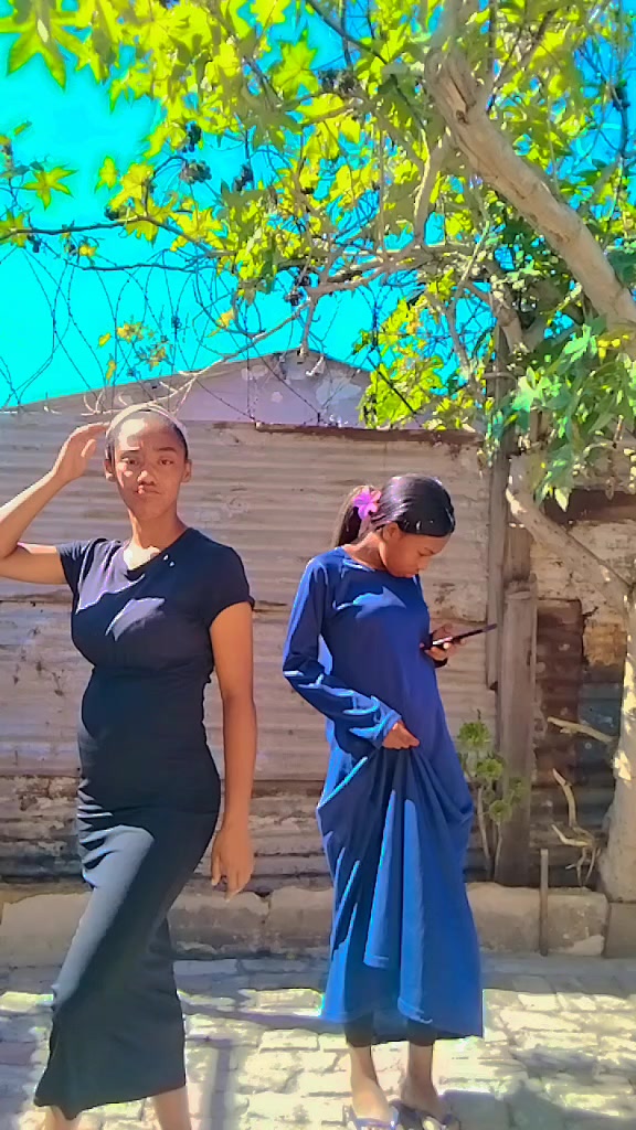 @Nainastubborn 🤭🤪🤞