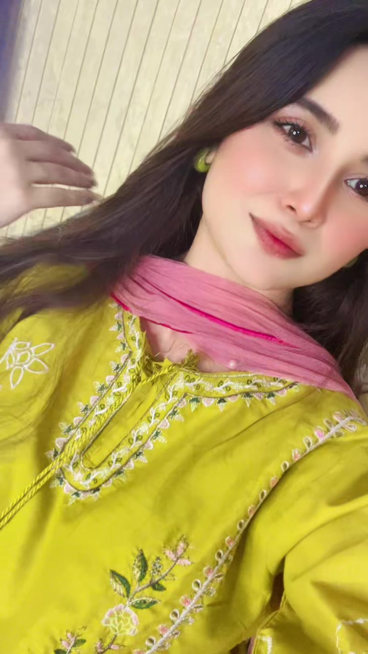 @Emaan🕊️✨