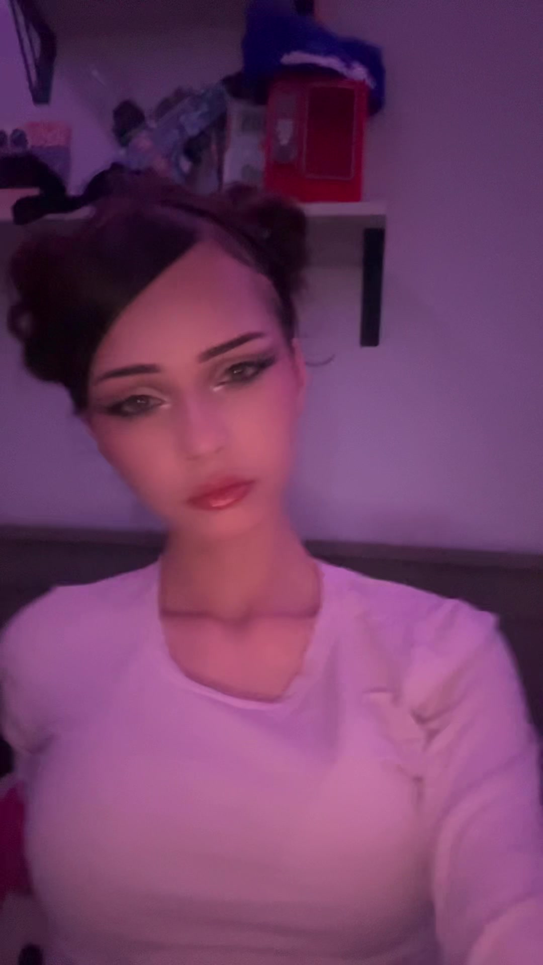 @v4mpxd_1