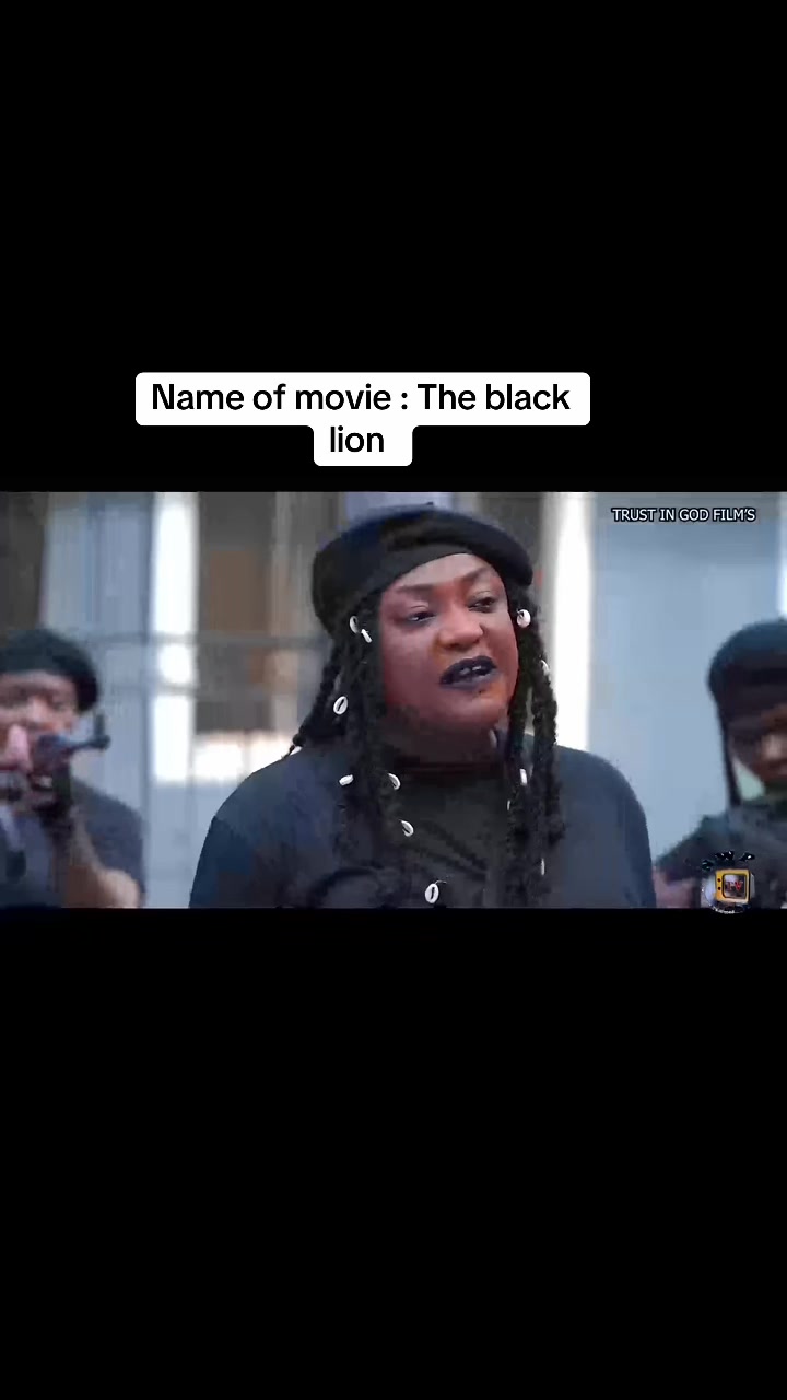 @Lizzygoldofficial