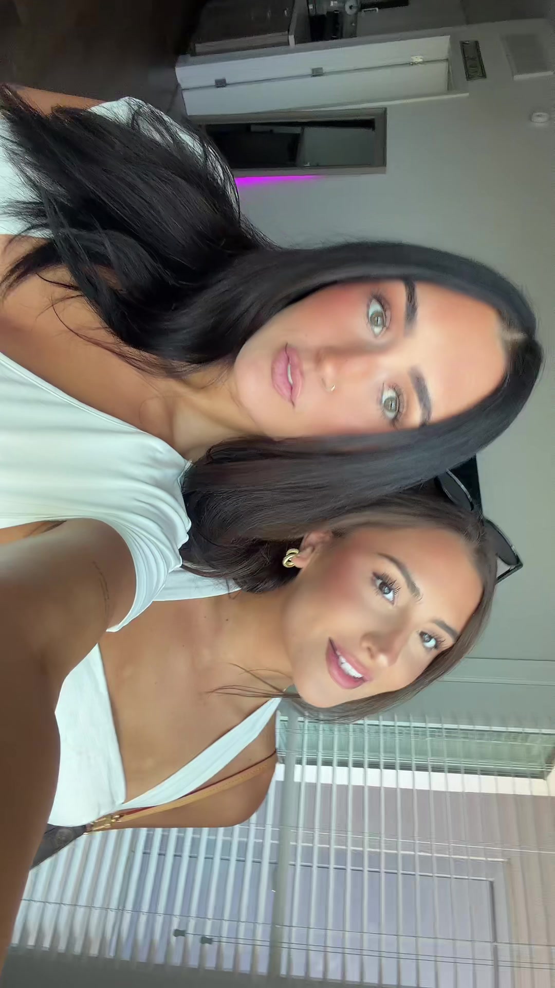 @ella