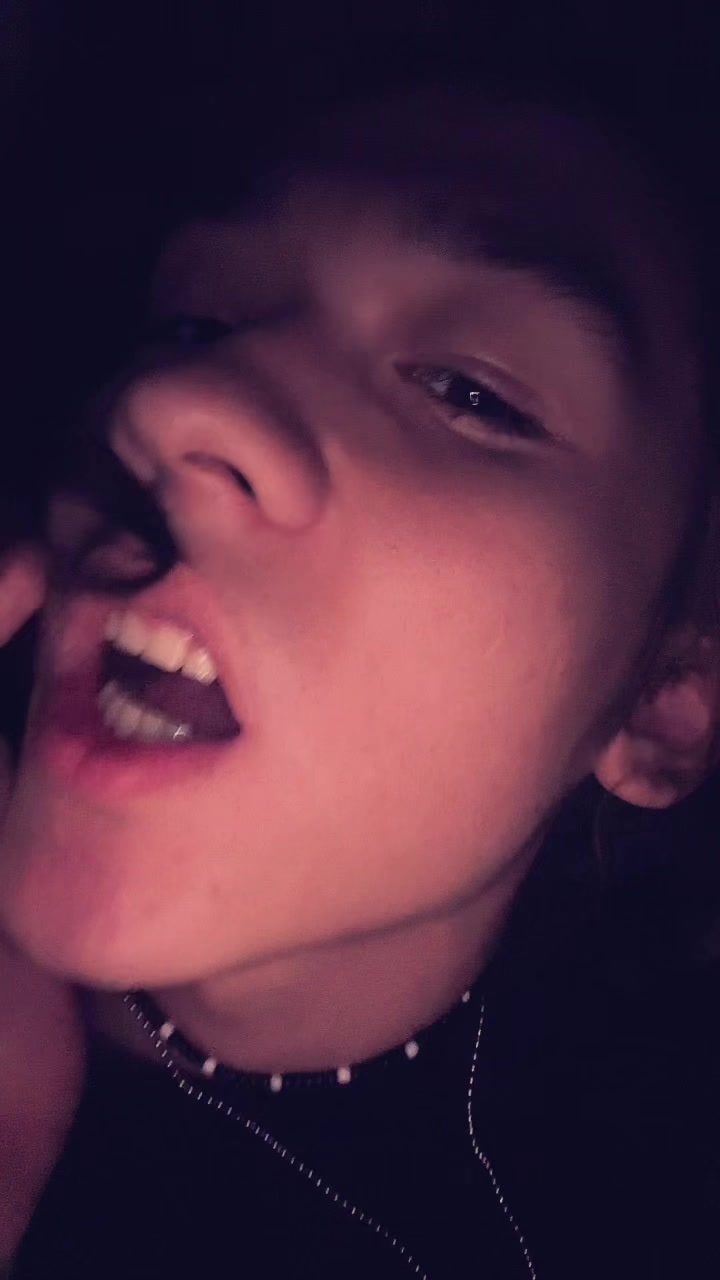@☆ugly persons hate me☆