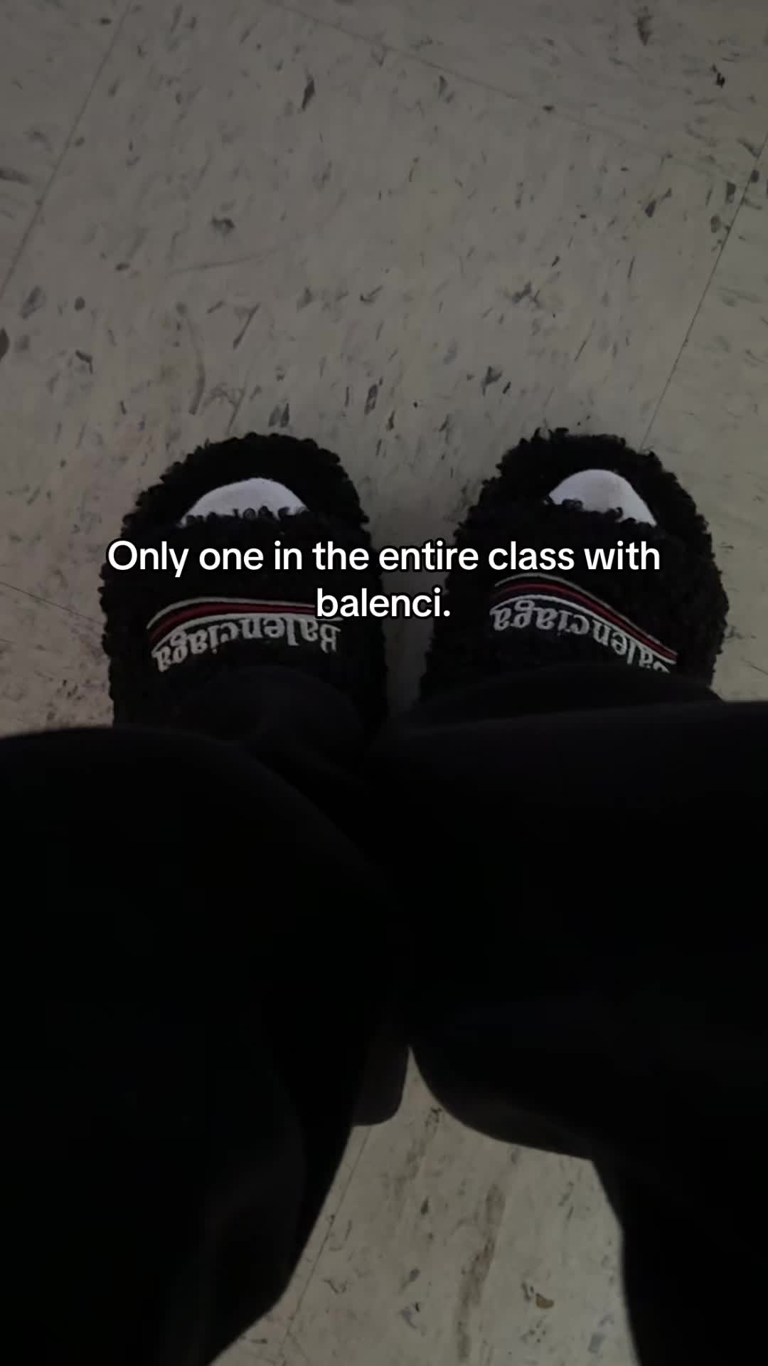 @⃟
