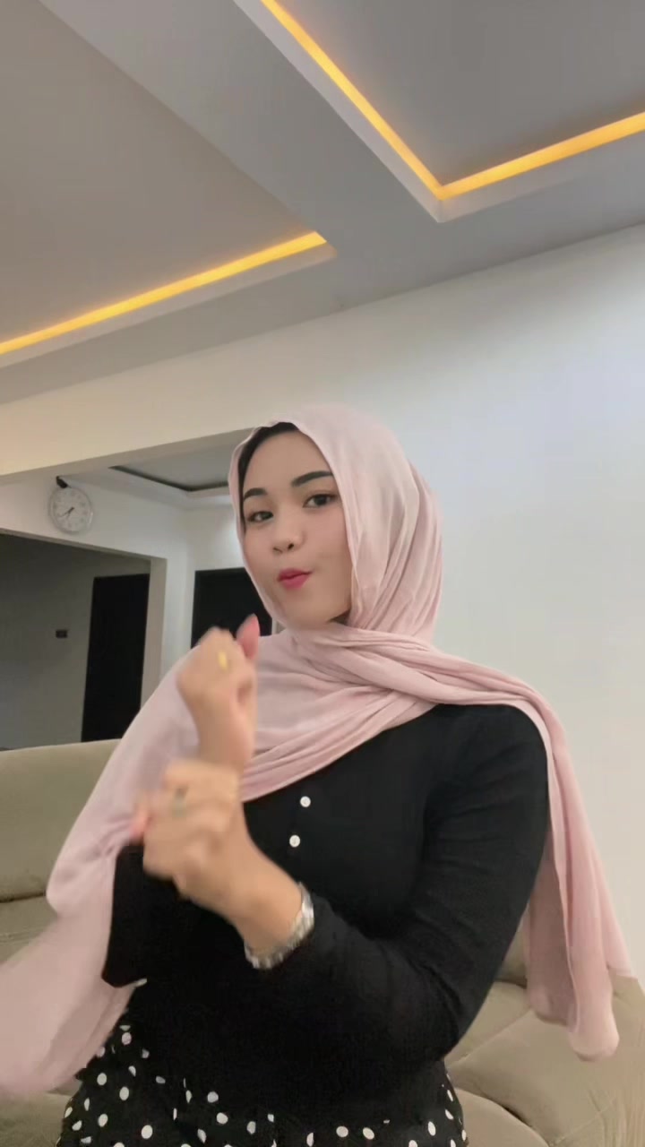@Selfifitiaandini
