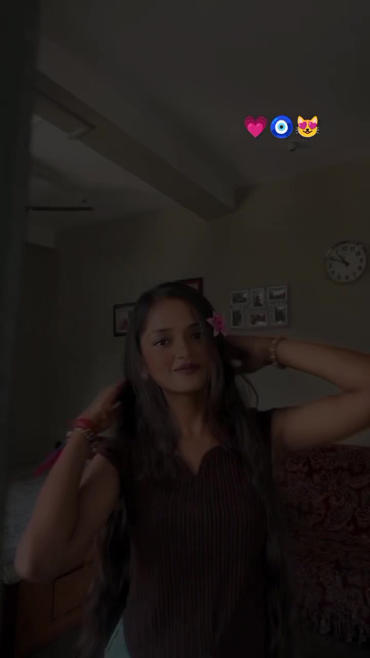@Yadav_girl💫
