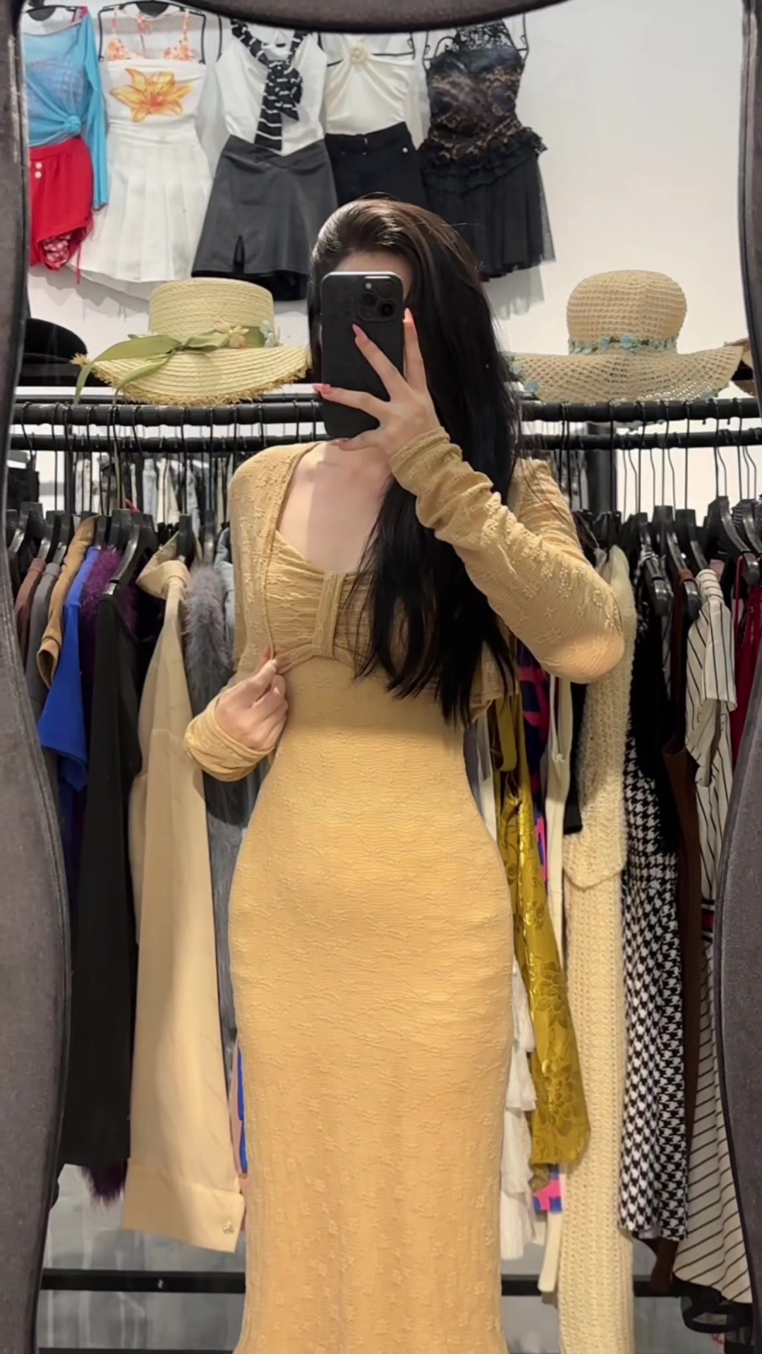 @ຮ້ານລິລີ່ເສື້ອຜ້າ Lily服饰✨