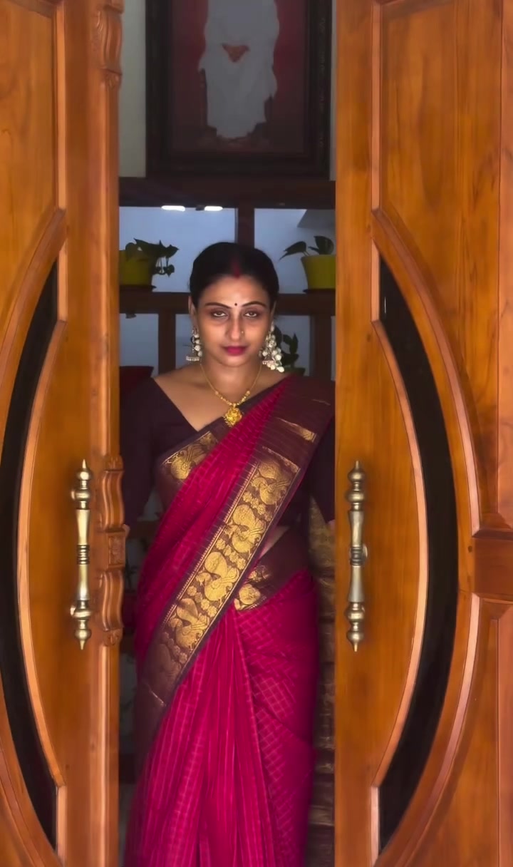 @മഞ്ഞ_കിളി💃