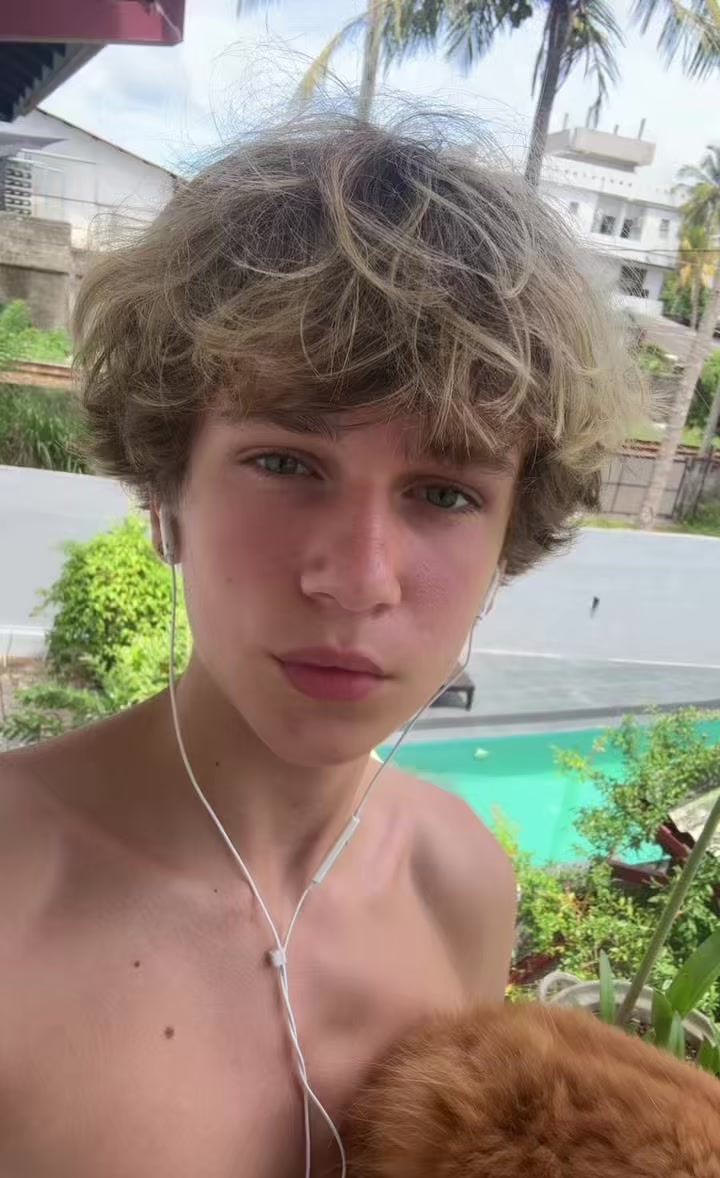 @pocketfullofpercs