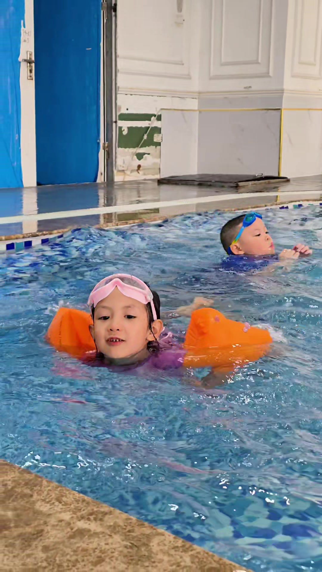 @Chinh Chân Chất