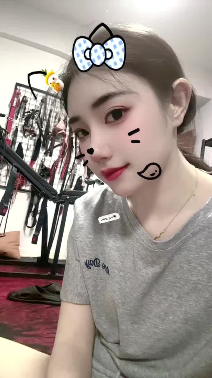 @朵朵女王