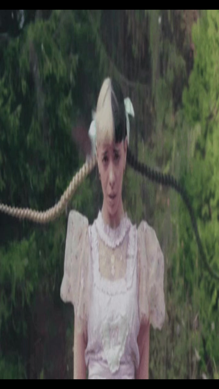 @⃟