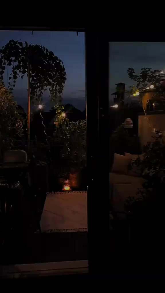 @🌗