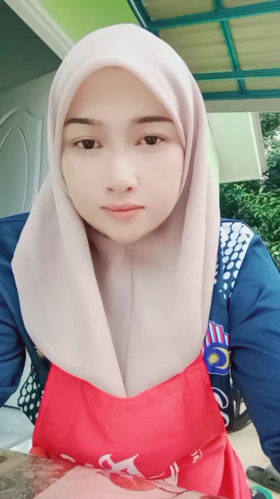 @Tengku Azura