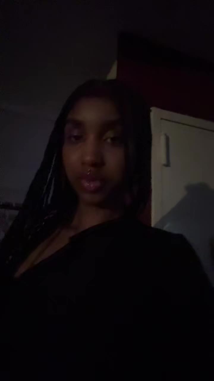 @Alluring Rue 💕🦋