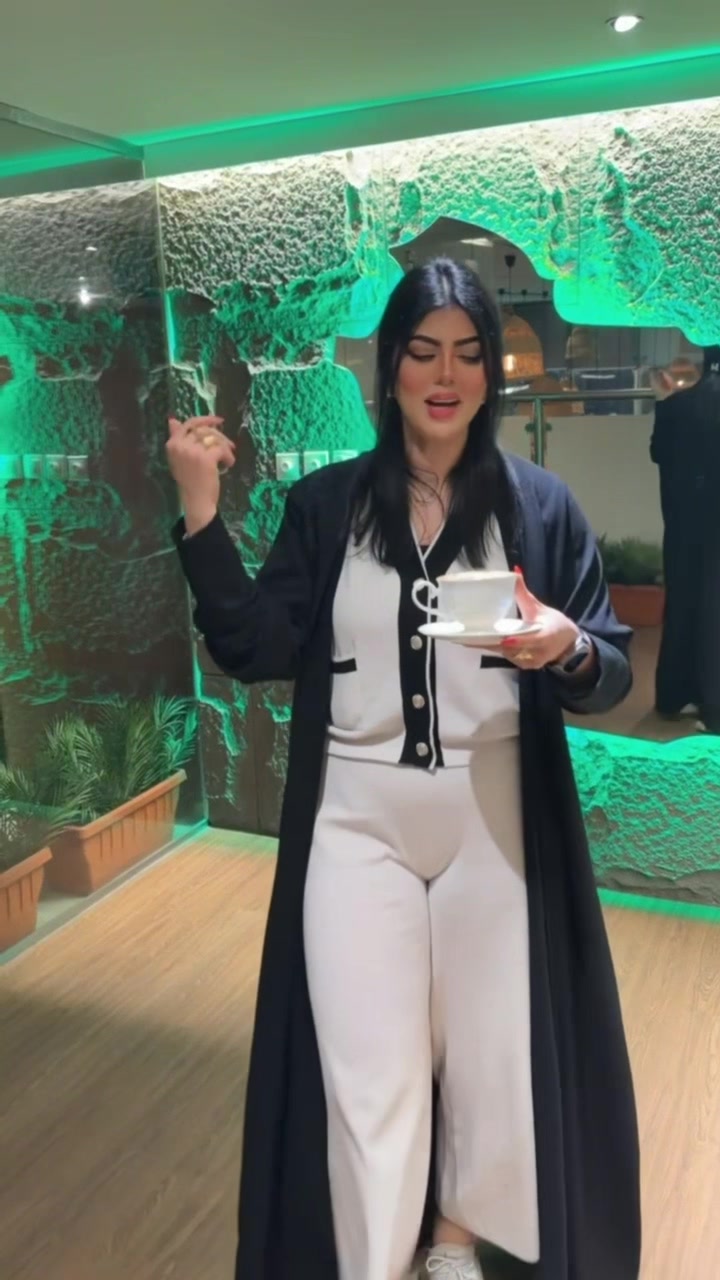 @لاونج بيتش بارك الدمام