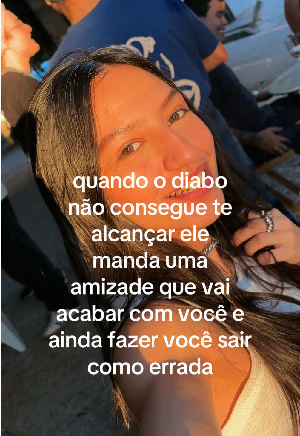 @laura