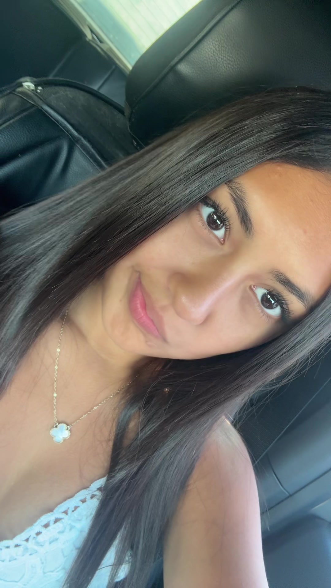@⊱✿⊰