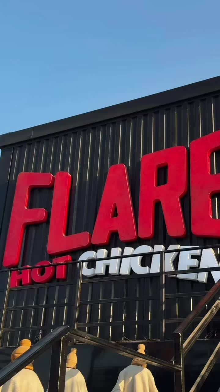 @mariamelgazzarrr.