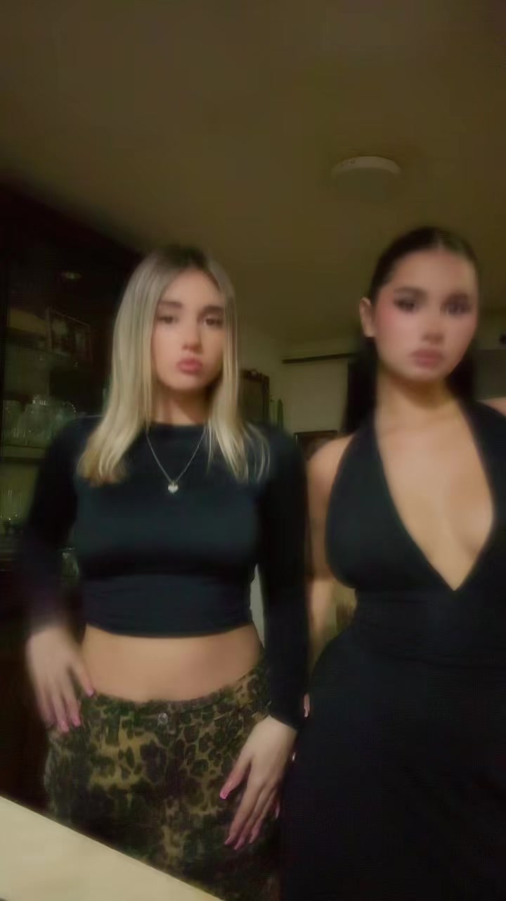 @🖤