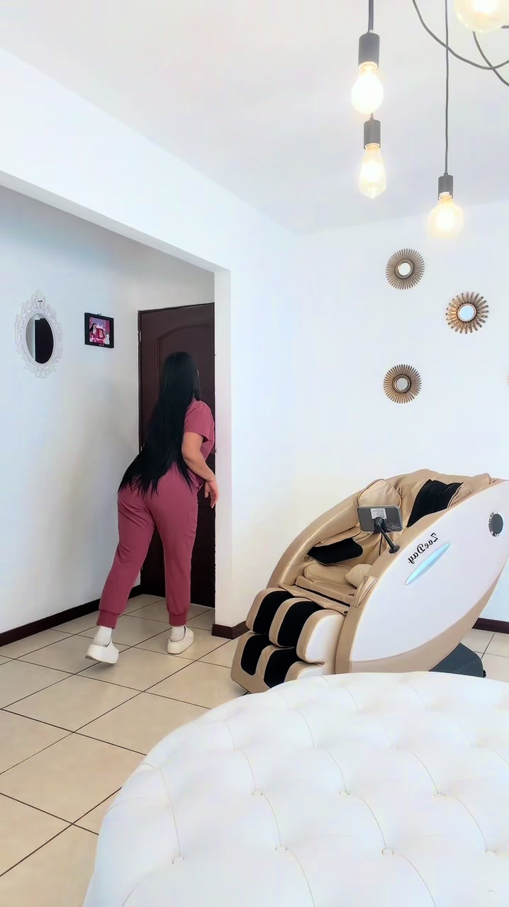 @Roslyn de Le&oacute;n