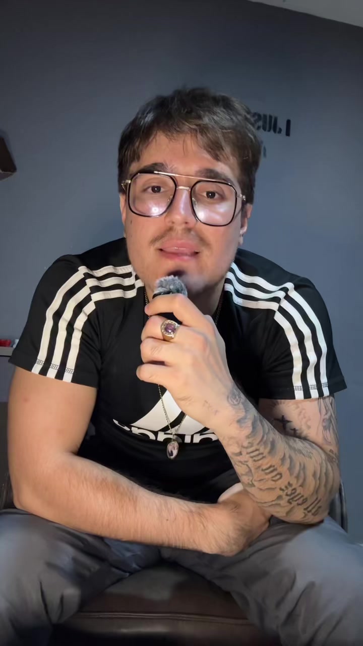 @Esquer
