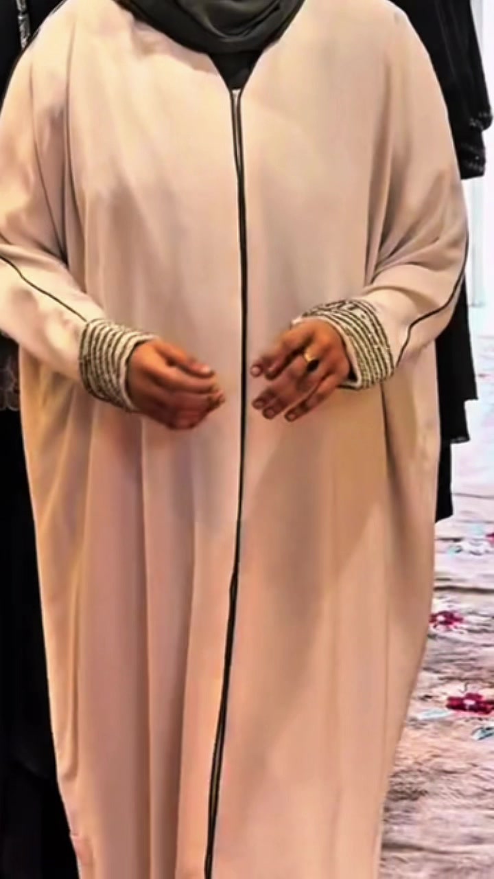 @lifeofaniqabii