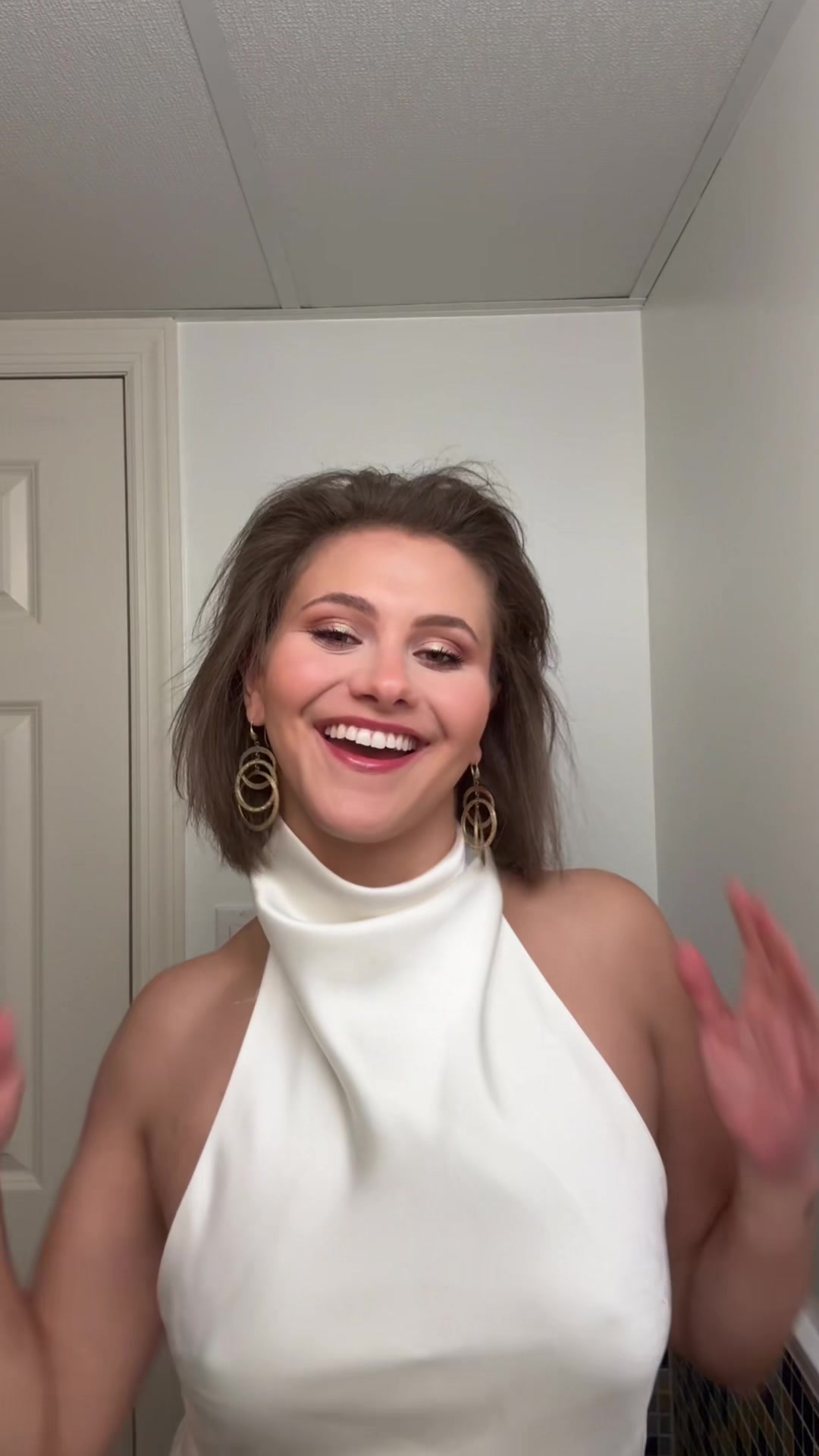 @Elina