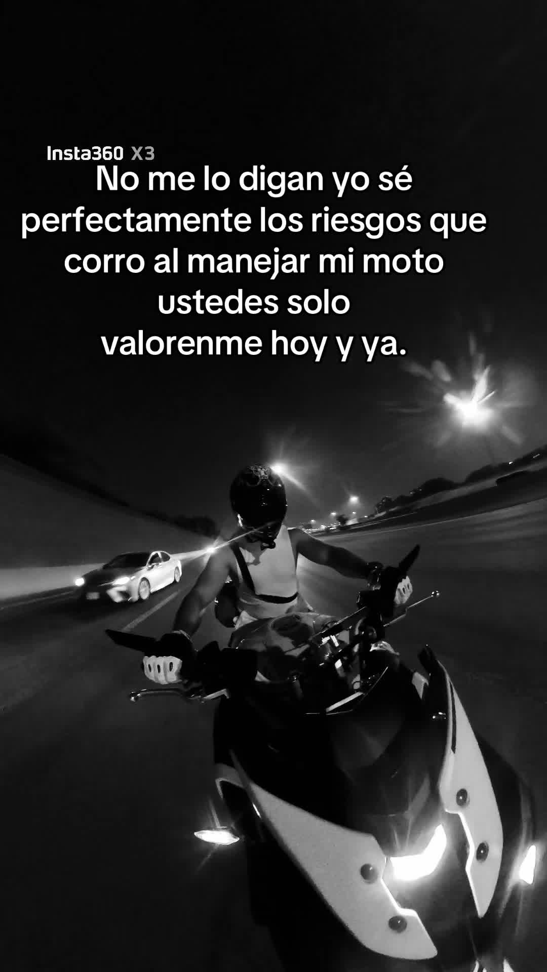 @Jonathan Paz795