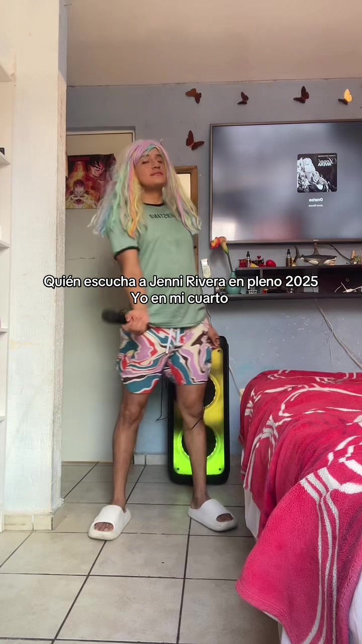 @Chiquis