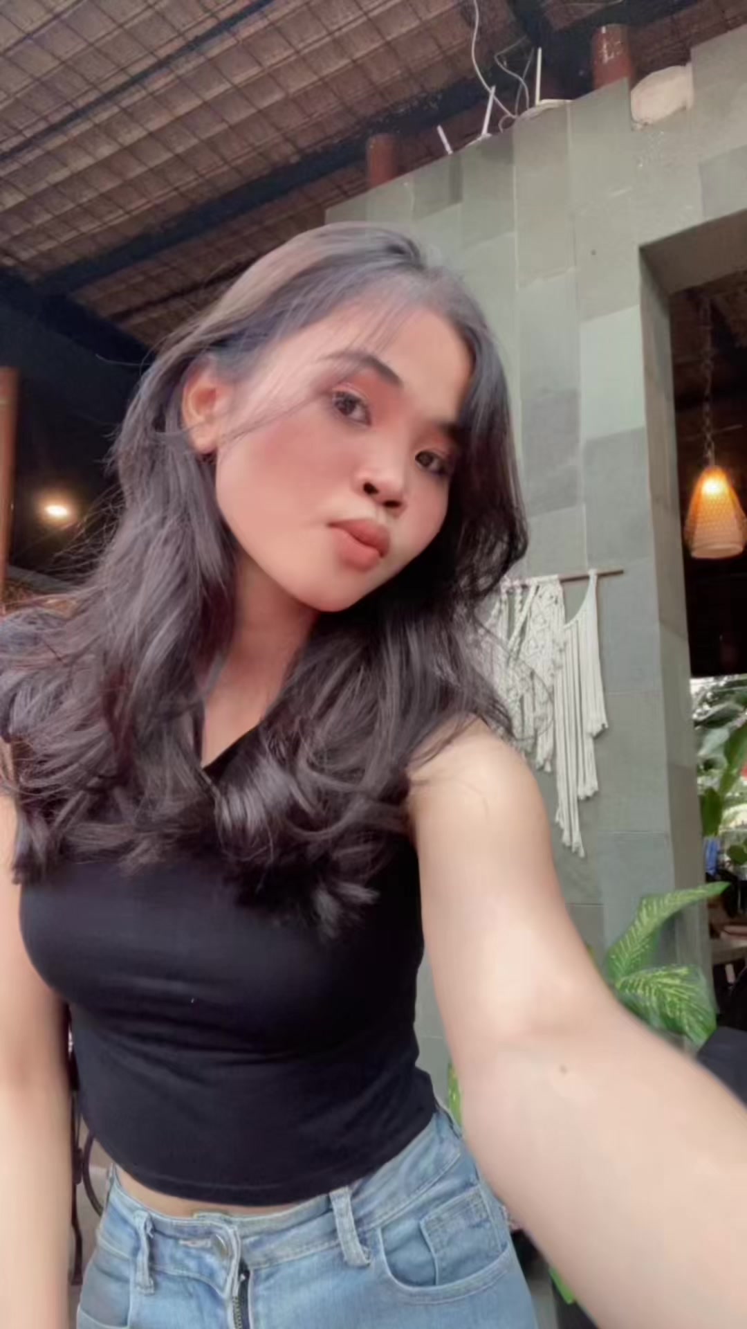 @Febriyy