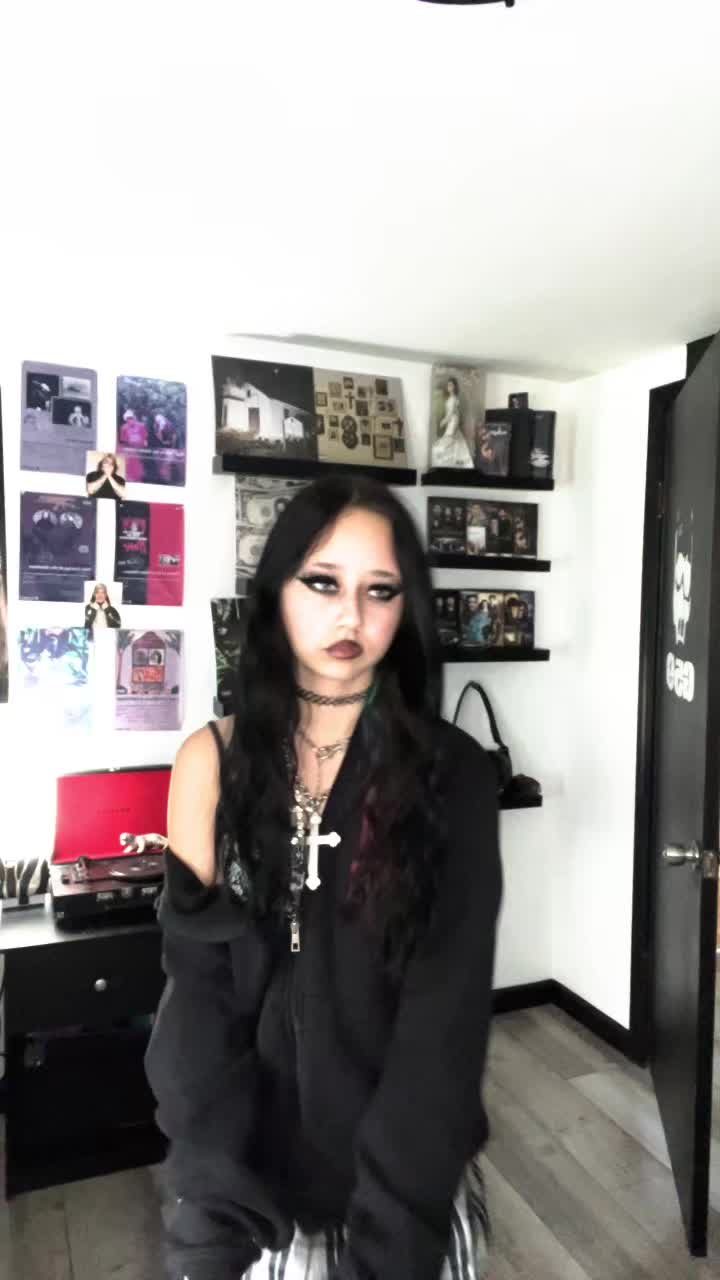 @𝙷𝚊𝚒𝚕𝚎𝚢.
