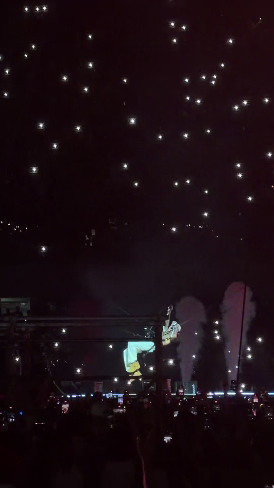 @•17•