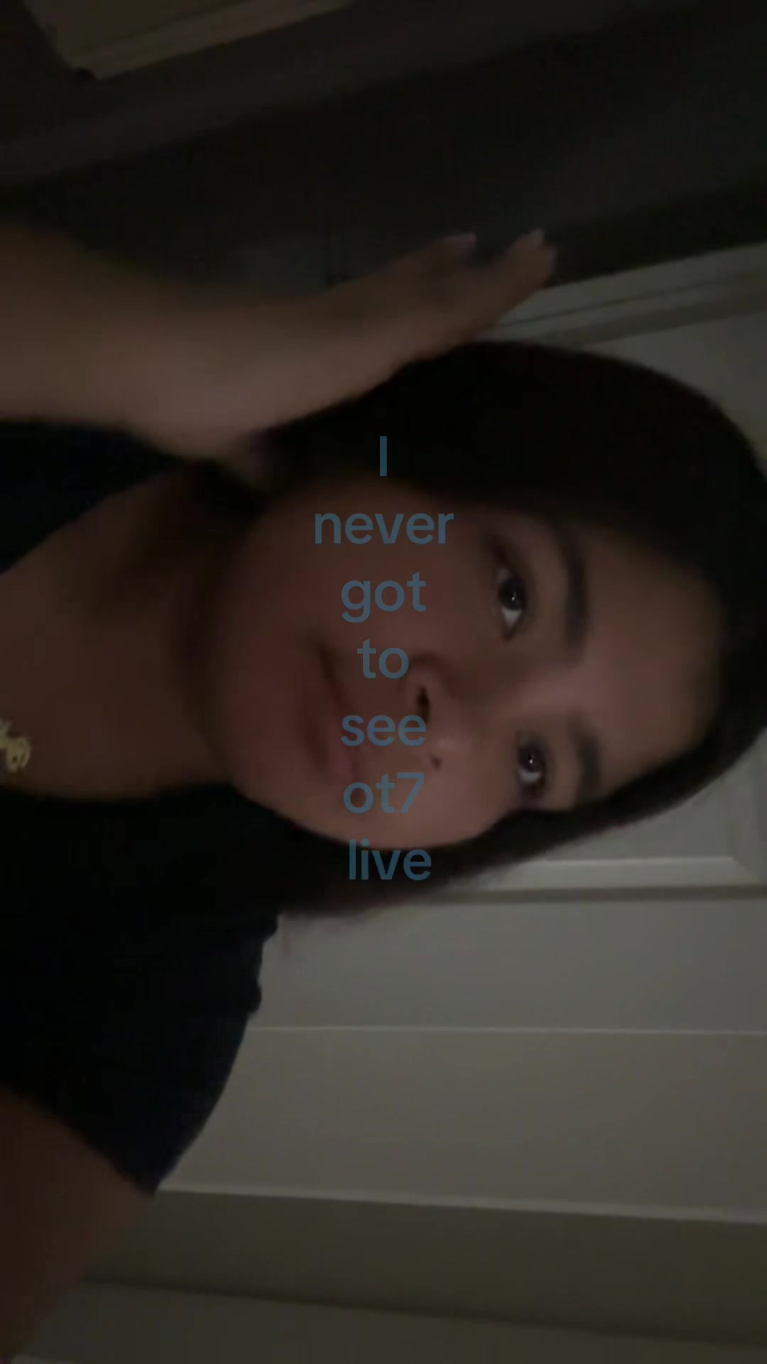 @𝓅𝓇𝒾𝓎𝒶 : 𝐯𝐚𝐧𝐢𝐬𝐡ꨄ