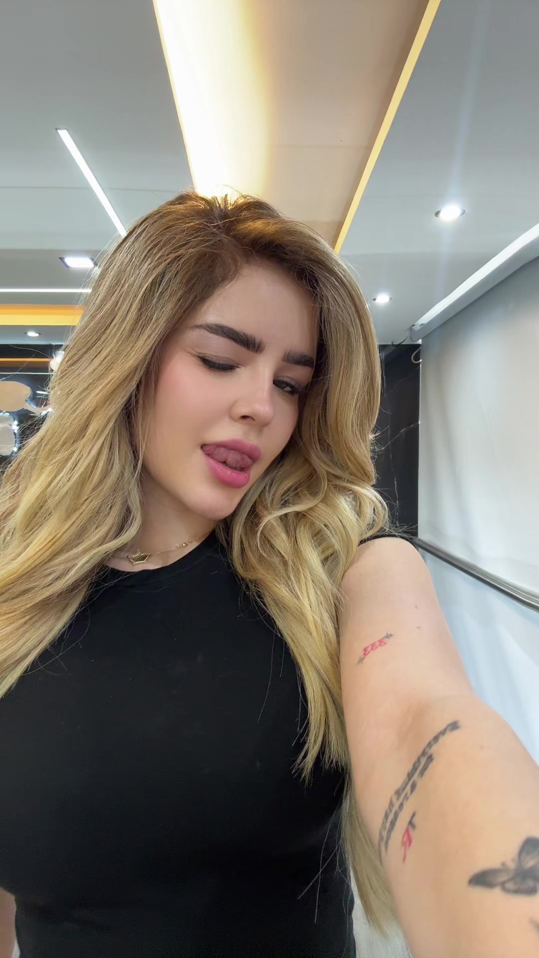 @Kleiდ