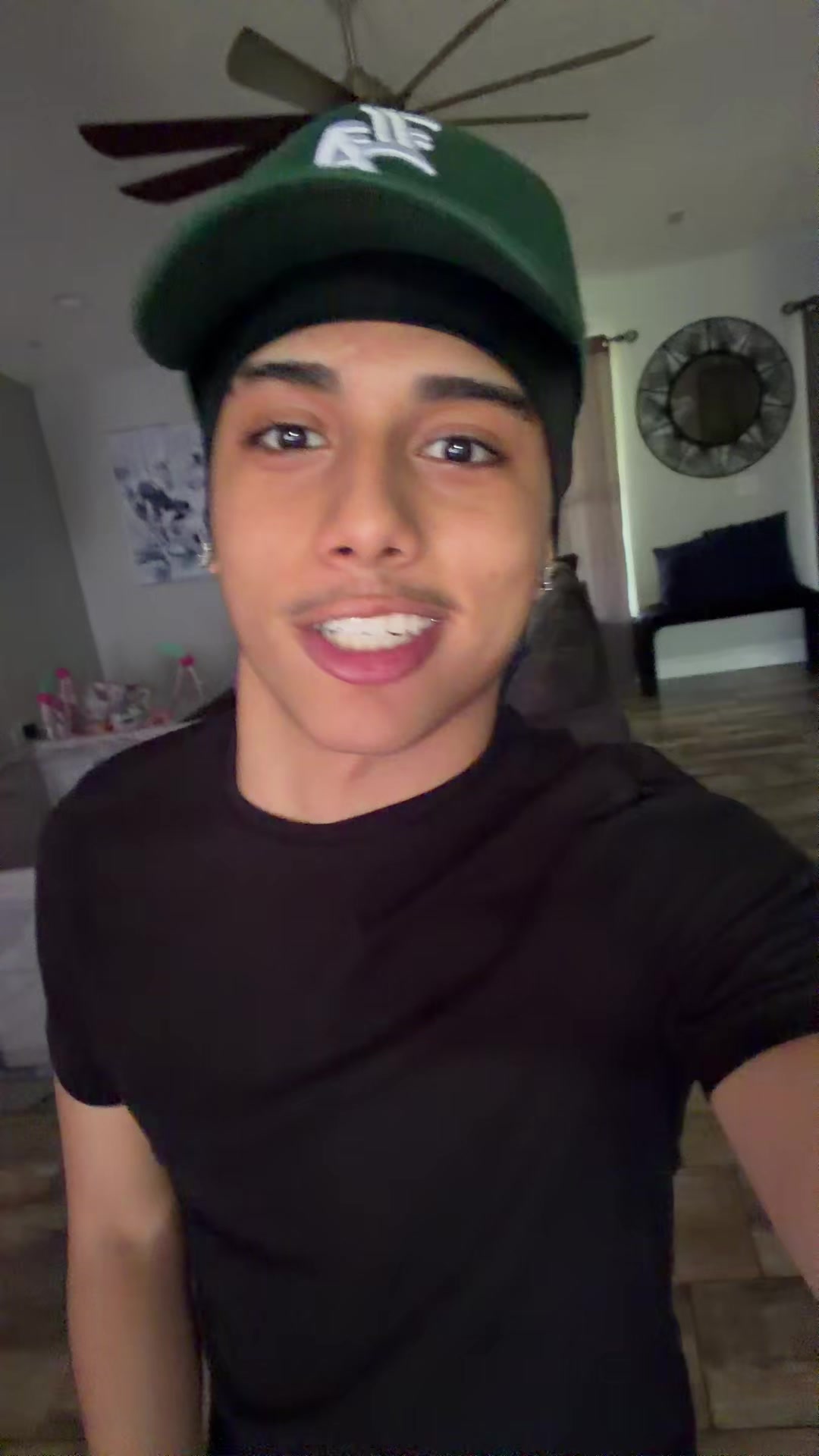 @Joelknocked
