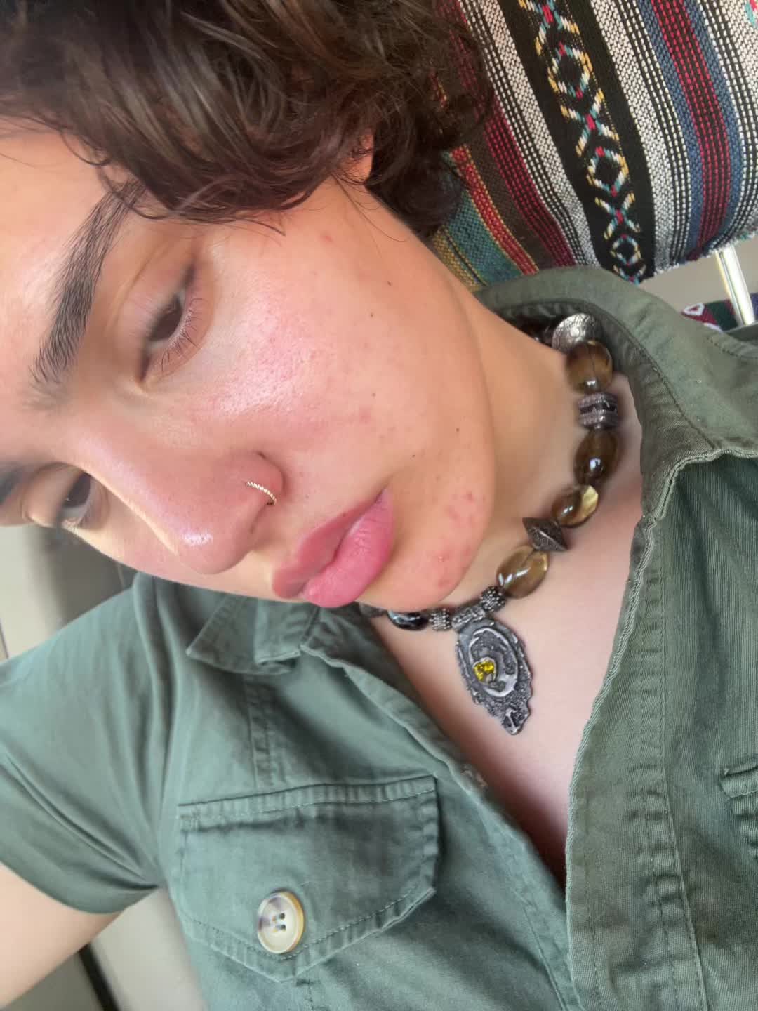 @Ana