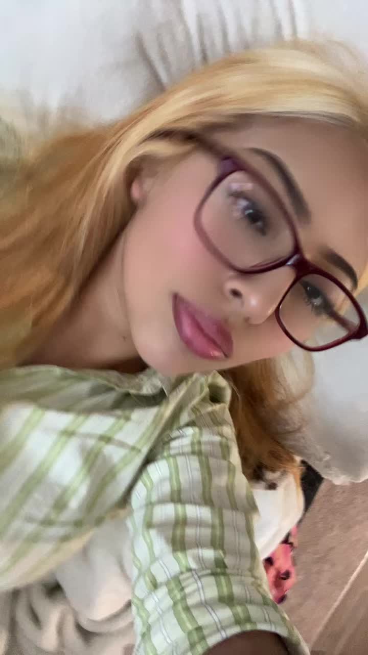 @trinketney