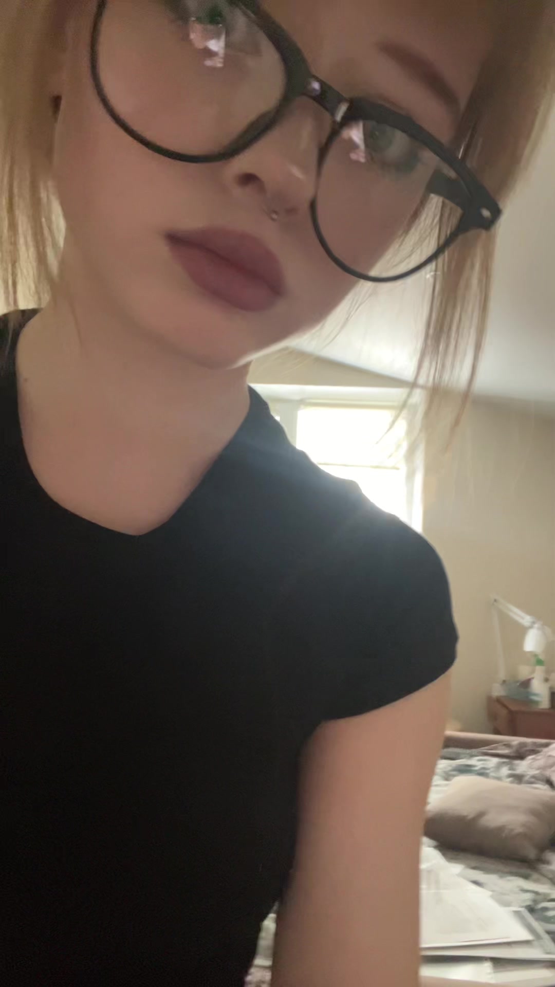@GL0my