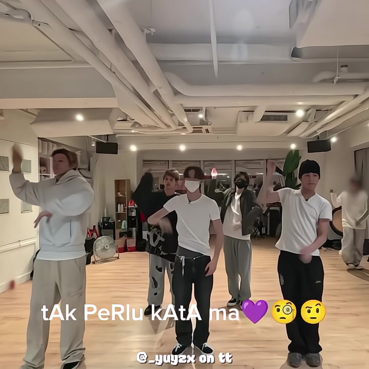 @–_–