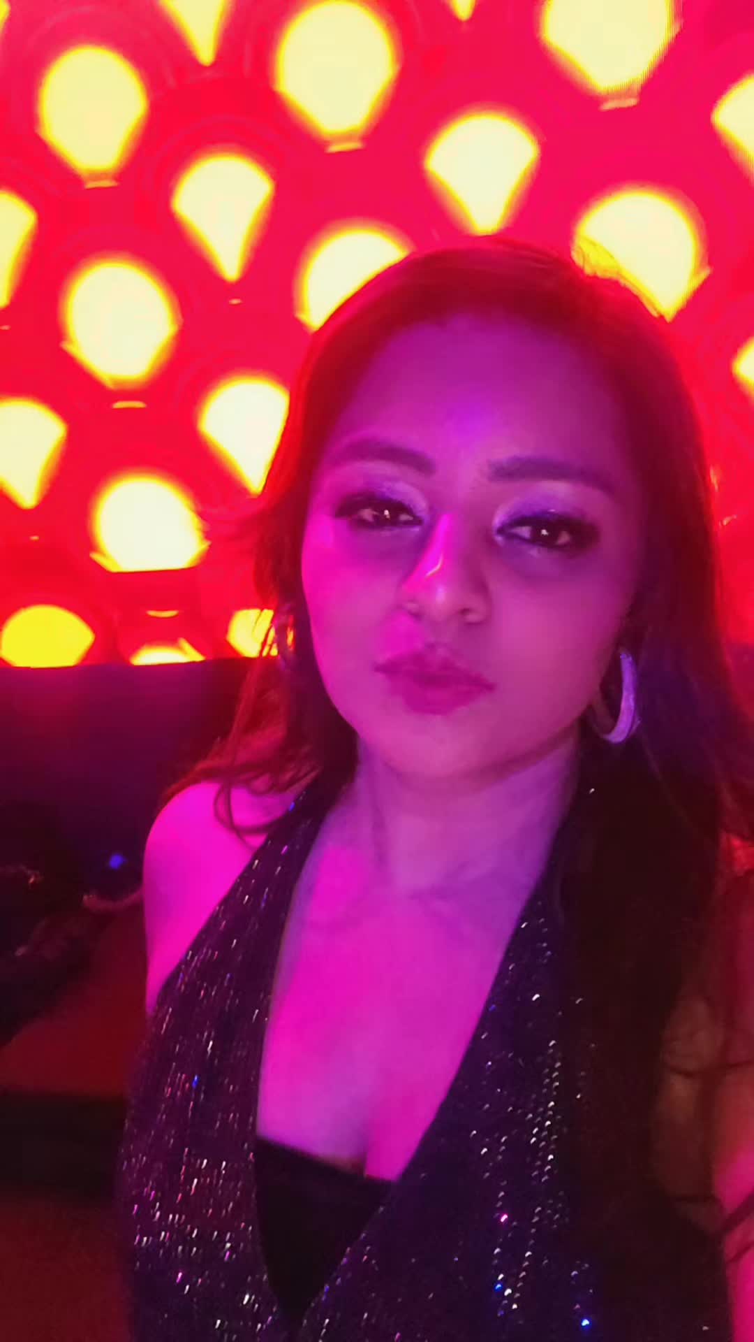 @ShwetaV