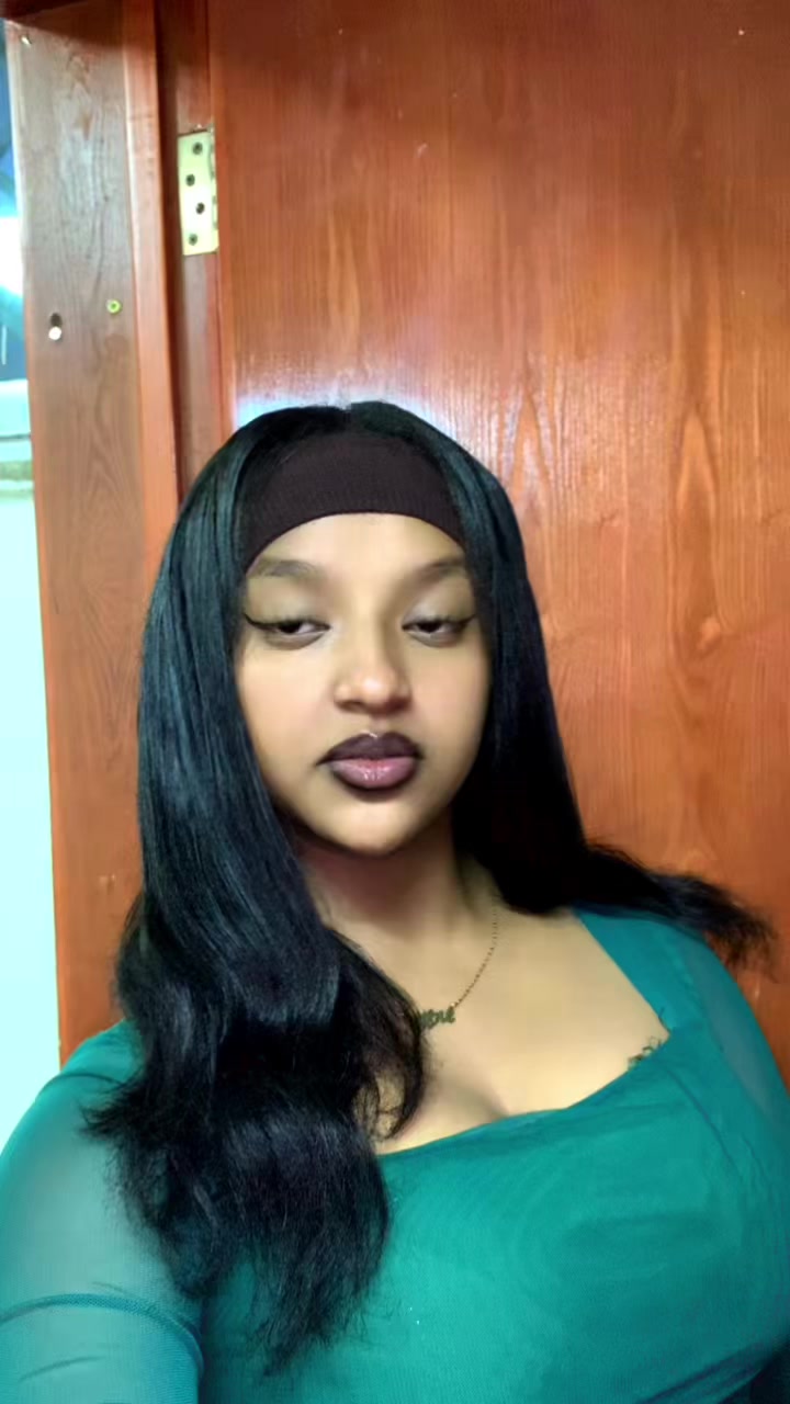 @Lip with fev 💞