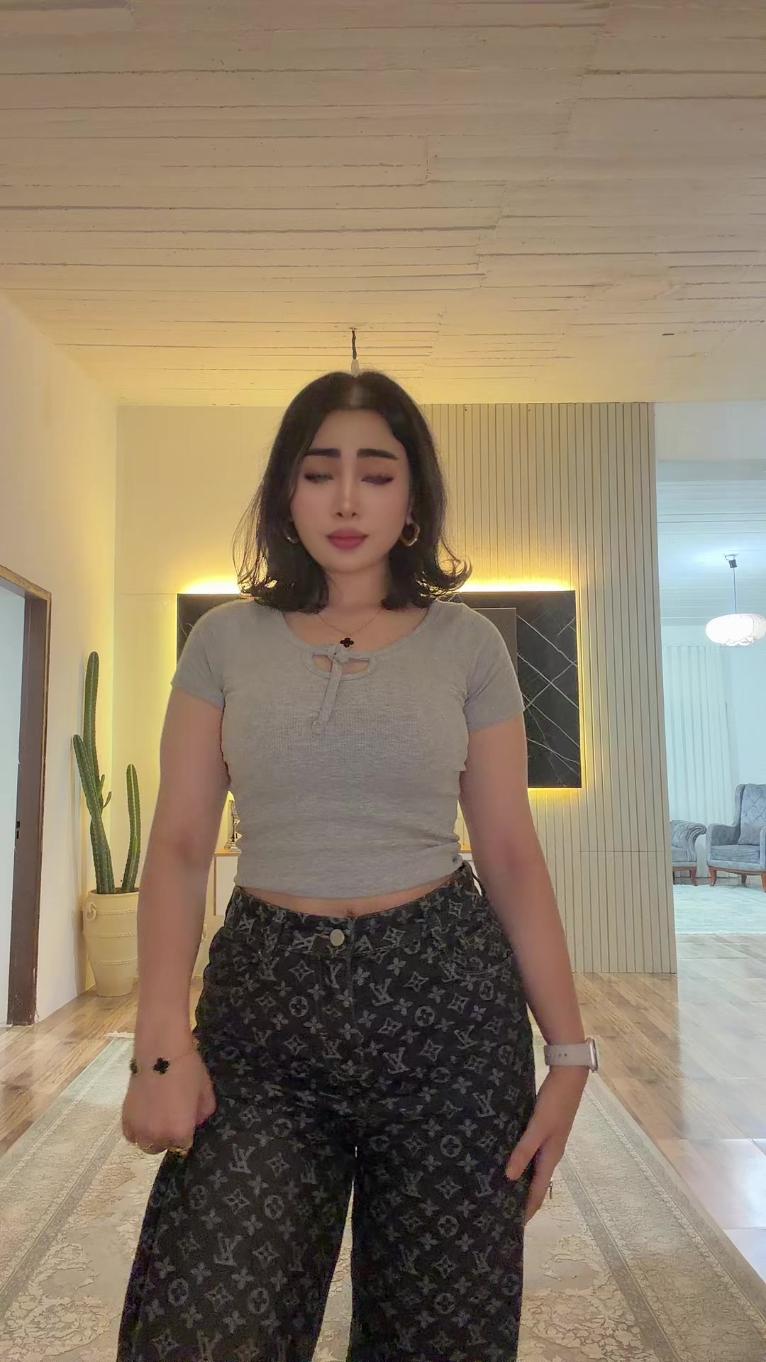 @Meysora