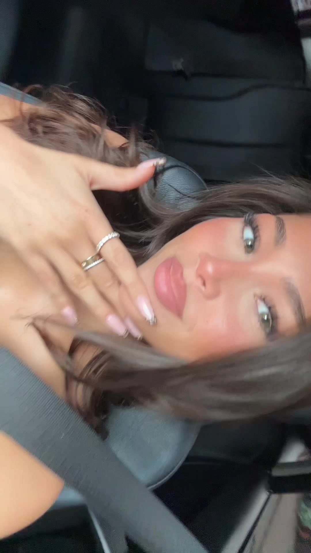 @Azra<3