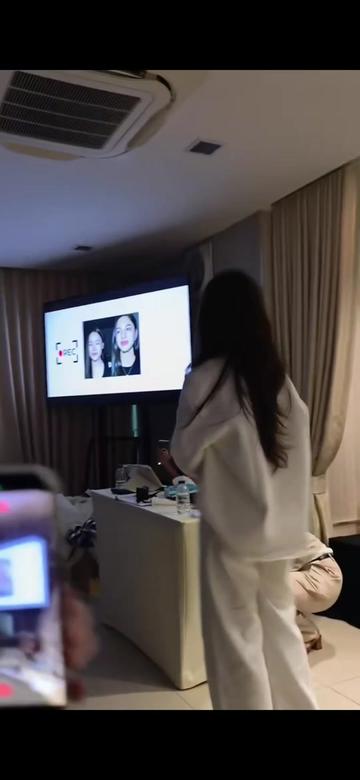 @๐๐พ๐พ๐ผ๐ฑ๐ป๐ด ๐ถแ