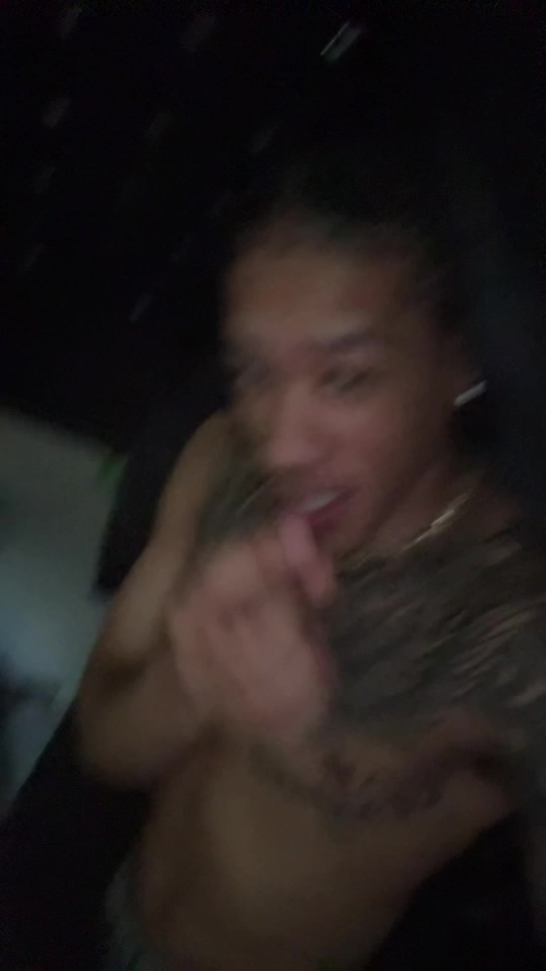 @e